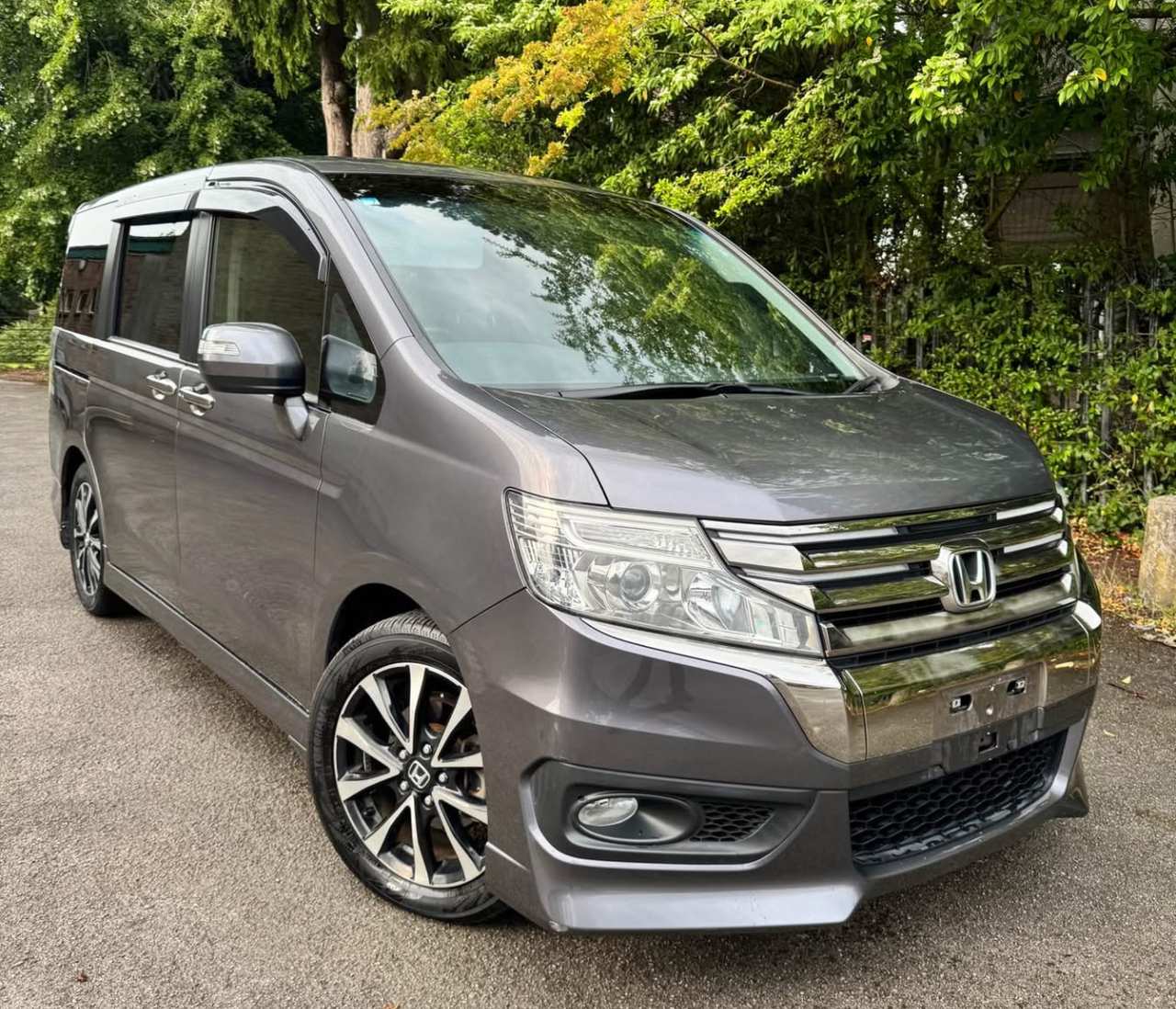 Honda Stepwagon 2014