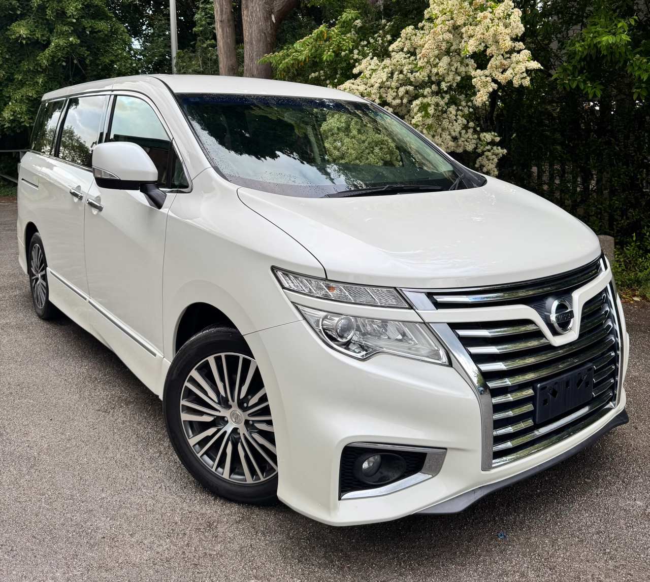 Nissan Elgrand 2017